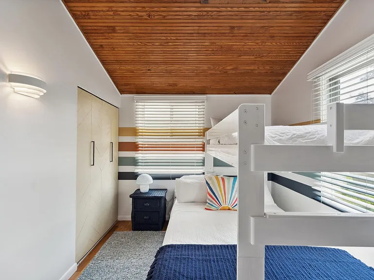 308 W Lake Dr — Photo 13