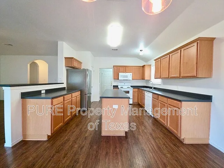 3007 Zachary Ln — Photo 5