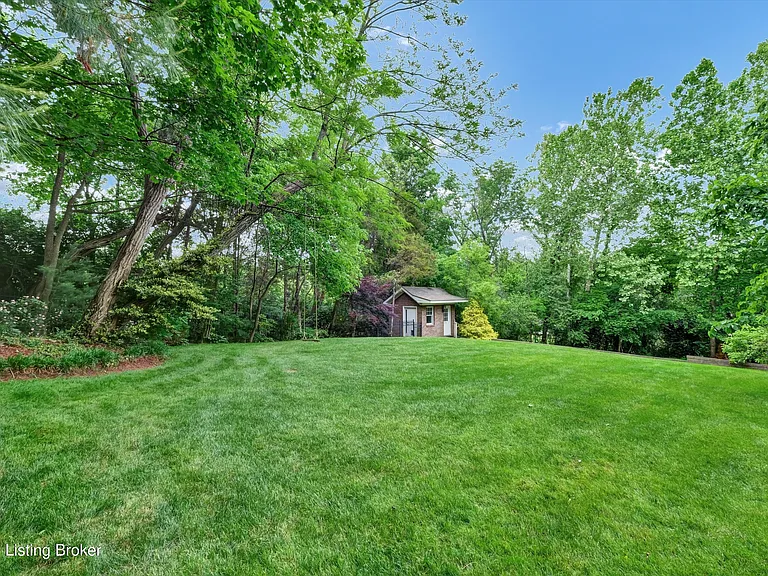 560 N Hubbards Ln — Photo 65
