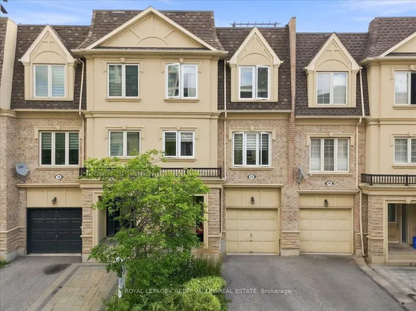 1250 Saint Martins Dr #55, Pickering, ON L1W 0A2