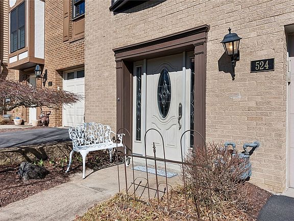 2nd image of 524 Thorncliffe Dr