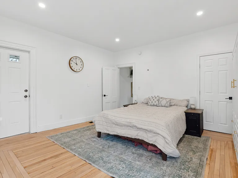 34 Revere St #1 — Photo 4