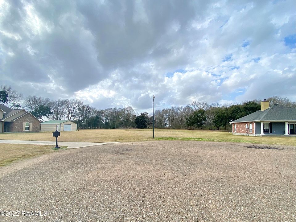 2nd image of 106 Beth Ln