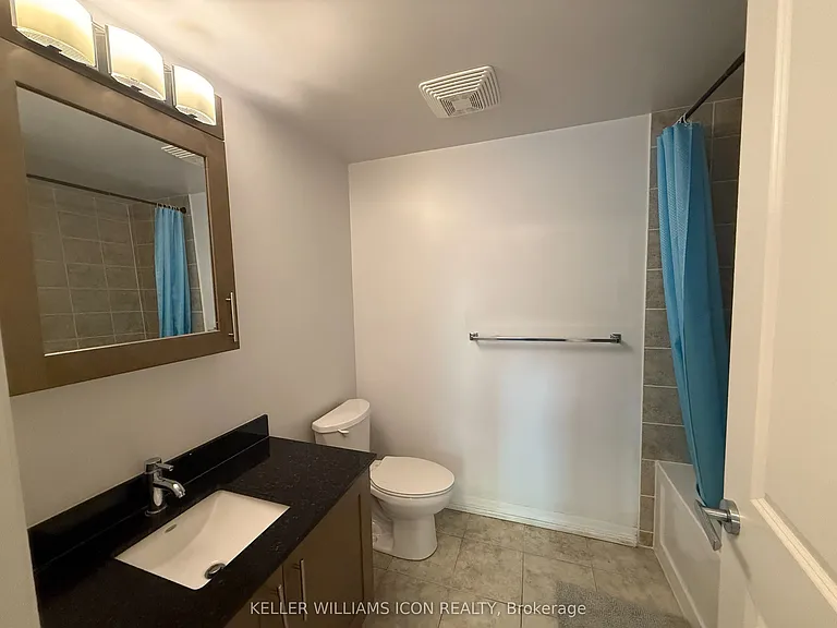 242 Rideau St #1202 — Photo 12