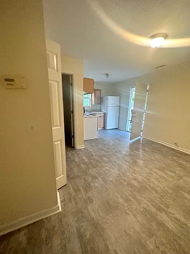 207 Carter St #C Photo 1