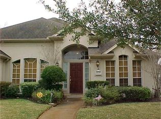 14826 Swift River Ln, Sugar Land, TX 77498