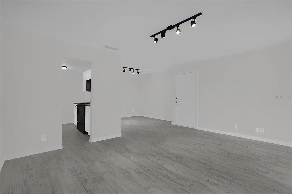 1 bed, 1.0 bath, 633 sqft, $1,450 — Photo 4