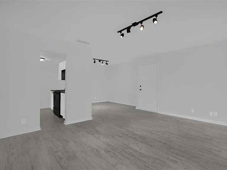 754 E Michigan St #174 — Photo 5