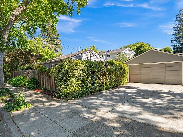 991 Lincoln Ave — Photo 14