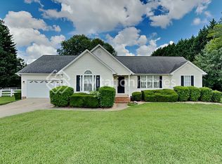 302 Holstein Dr, Dallas, NC 28034