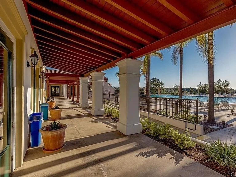 2122 Cantata Dr — Photo 2