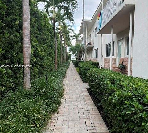 5th image of 1140 Venetian Way APT 2C