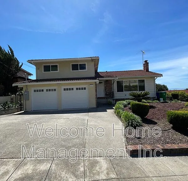 16233 San Remo Dr — Photo 2