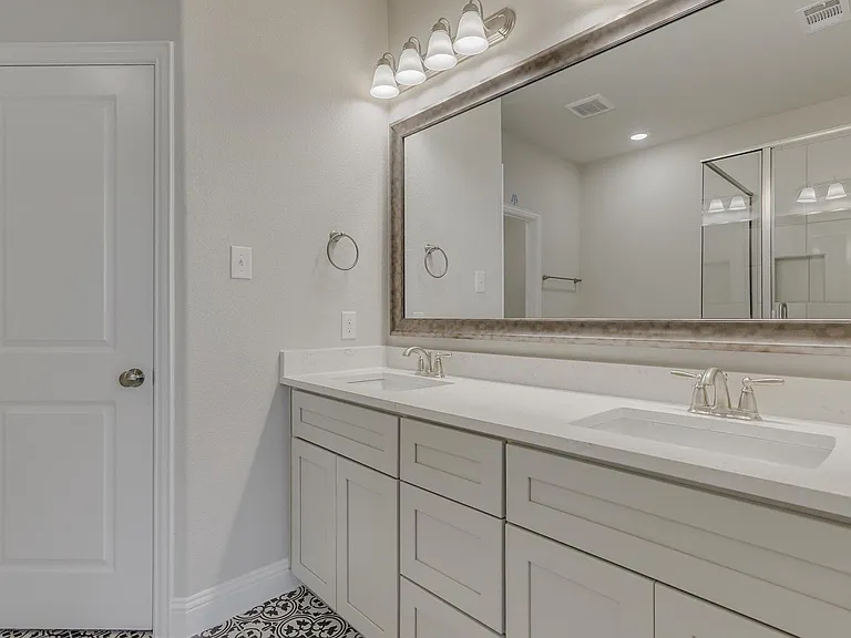 2225 Apex Dr — Photo 10