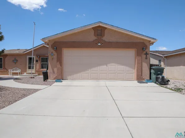 3066 Red Bluff Ct, Gallup, NM 87301
