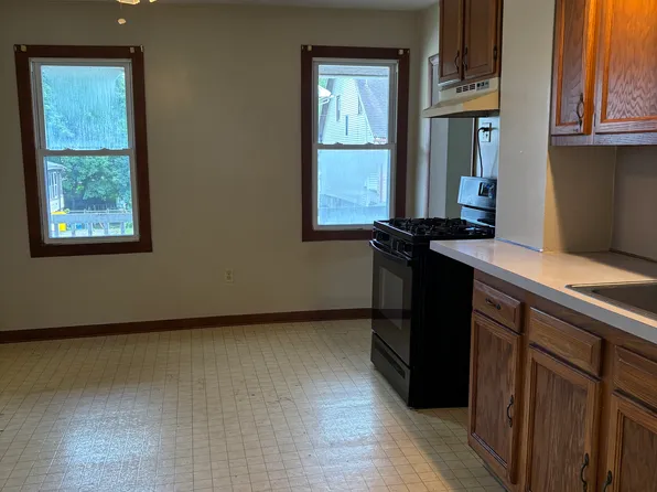 316 N Main St APT 1, Archbald, PA 18403
