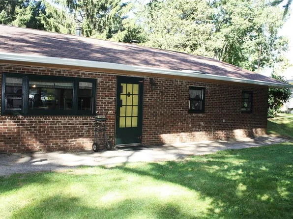 581 Saugatucket Rd, South Kingstown, RI 02879