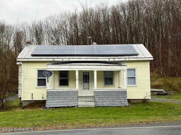 29 Dunham Hollow Road, East Nassau, NY 12062