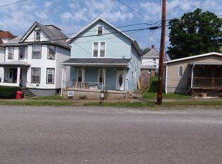 816 Wells St, Sistersville, WV 26175