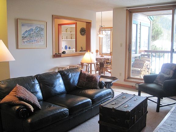 Living with deck area