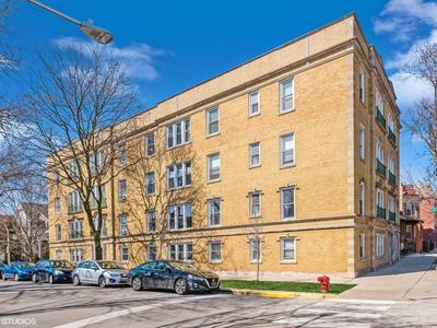 1608 W Winona St #2, Chicago, IL, 60640
