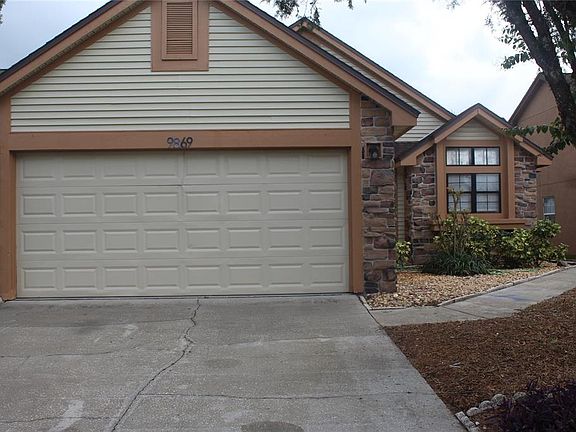 2nd image of 9869 Aloma Bend Ln