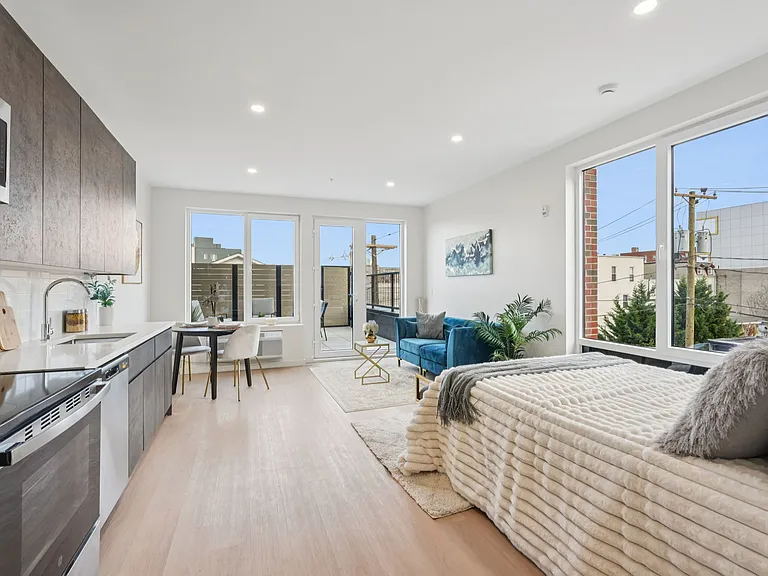 1 Mallory Ave — Photo 57