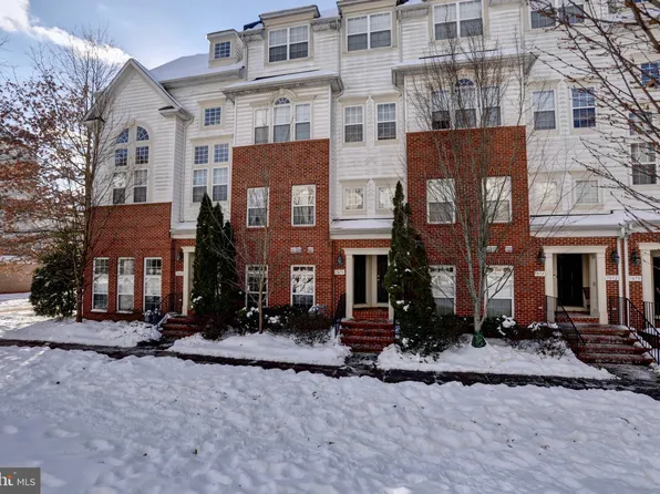 7078 Little Thames Dr, Gainesville, VA 20155