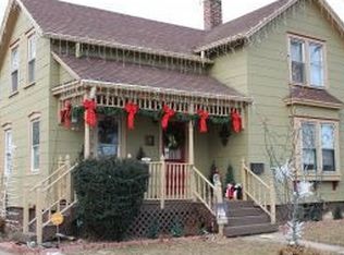 1019 N Lawe St, Appleton, WI 54911