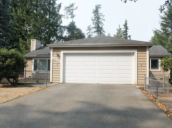 4005 SE Cameron Pl, Pt Orchard, WA 98366