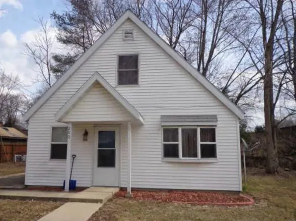 200 Washington St #1, Sidney, IL 61877