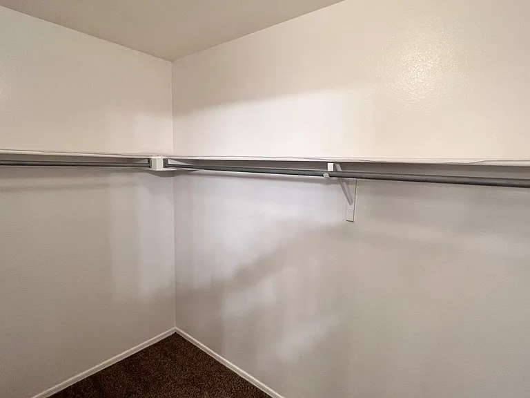 3041 W Horsham Dr — Photo 20