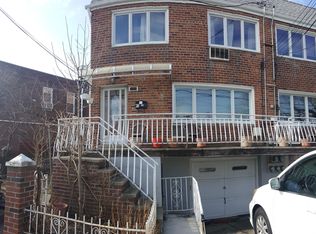 1701 Clintonville St, Whitestone, NY 11357