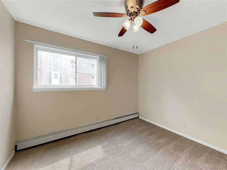 Oak Valley Apartments — Photo 27
