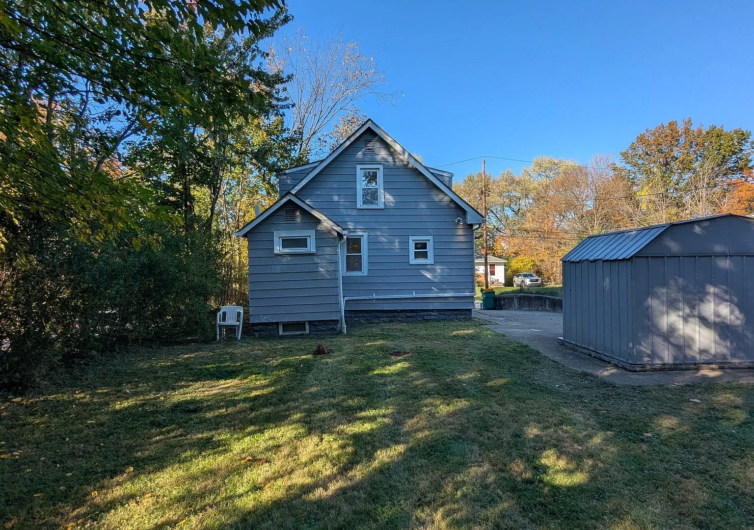 Welcome to this 3 Bedroom 1 Bathroom Home in Maple Heights Ohio — Photo 3