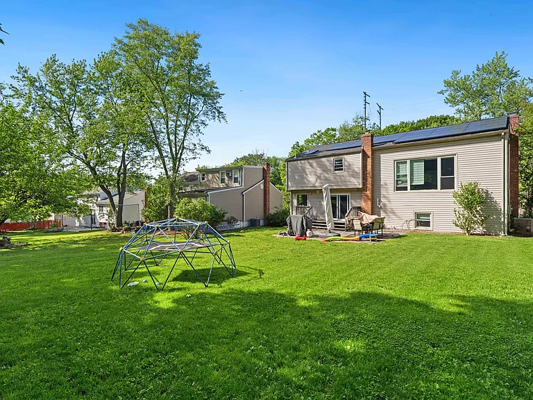 Solar Panels - save on utilities!