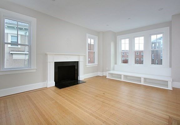 5th image of 13 Lanark Rd #2
