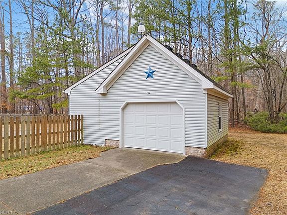 5th image of 1245 Taft Rd