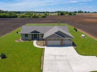 3835 N McCarthy Rd, Appleton, WI 54913