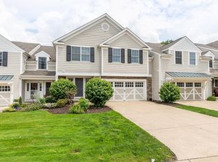 120 Bell Tower Ct, Chagrin Falls, OH 44022