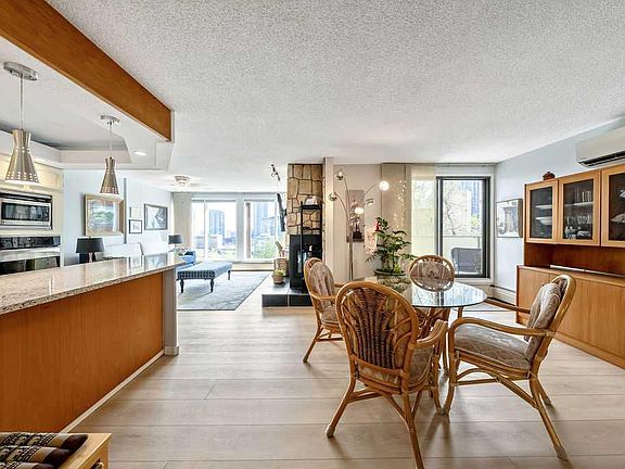 4th image of 300 N Meredith Rd NE #407