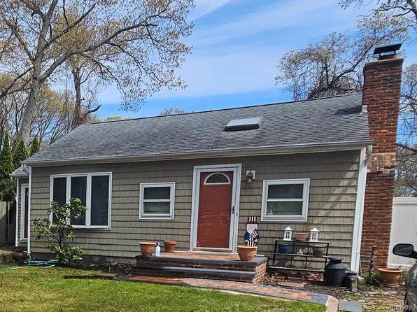 89 Gould Road, Centereach, NY 11720