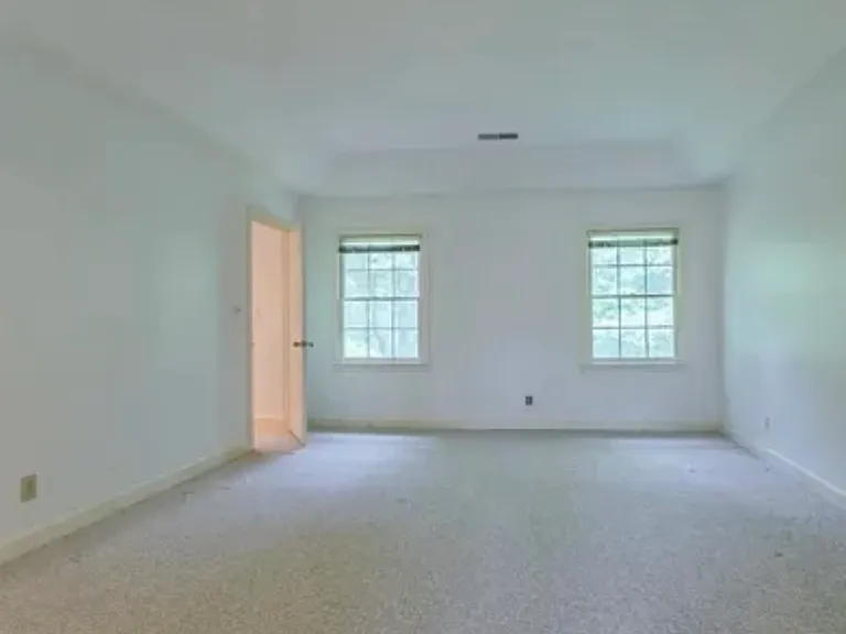 2304 Defoors Ferry Rd NW — Photo 11