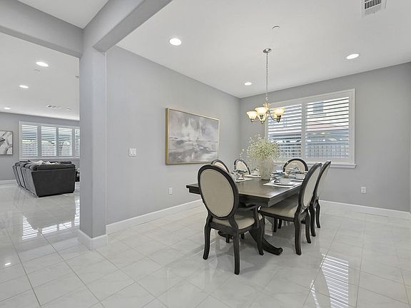 4th image of 7735 Curry Dr