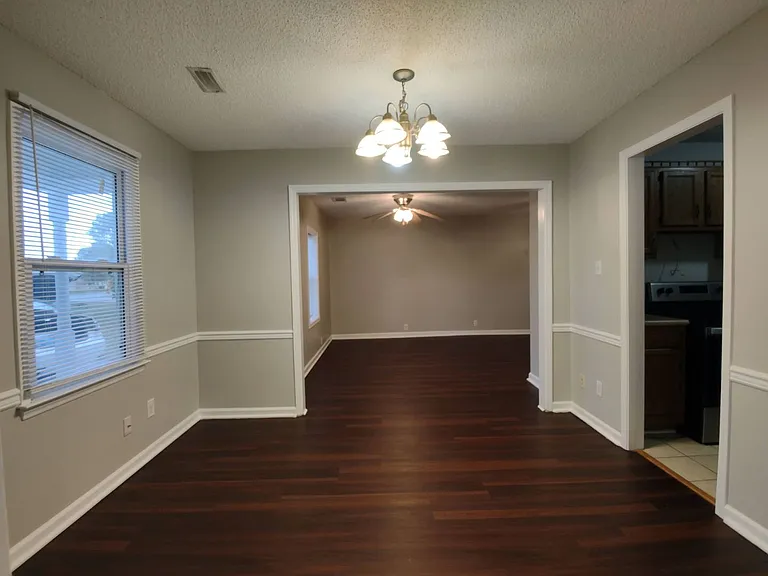 602 Sand Ridge Rd — Photo 5