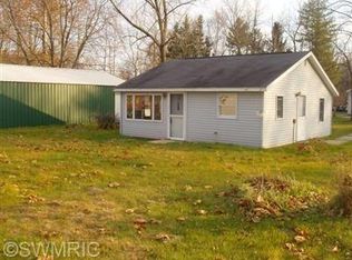 46767 Woodland Dr, Bangor, MI