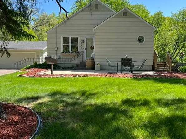2341 Ford Rd, Minnetonka, MN 55305