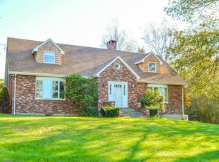 101 Witch Meadow Rd, Salem, CT 06420