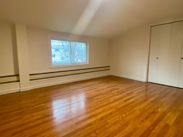 80 Brigham Rd #2, Saint Albans, VT 05478
