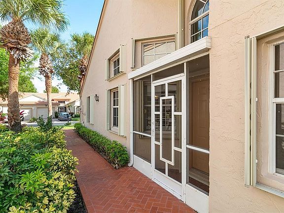 4th image of 7742 Coral Lake Drive #1